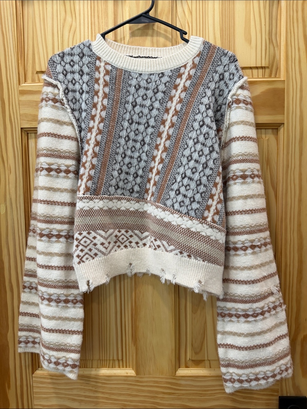 Western style cropped sweater